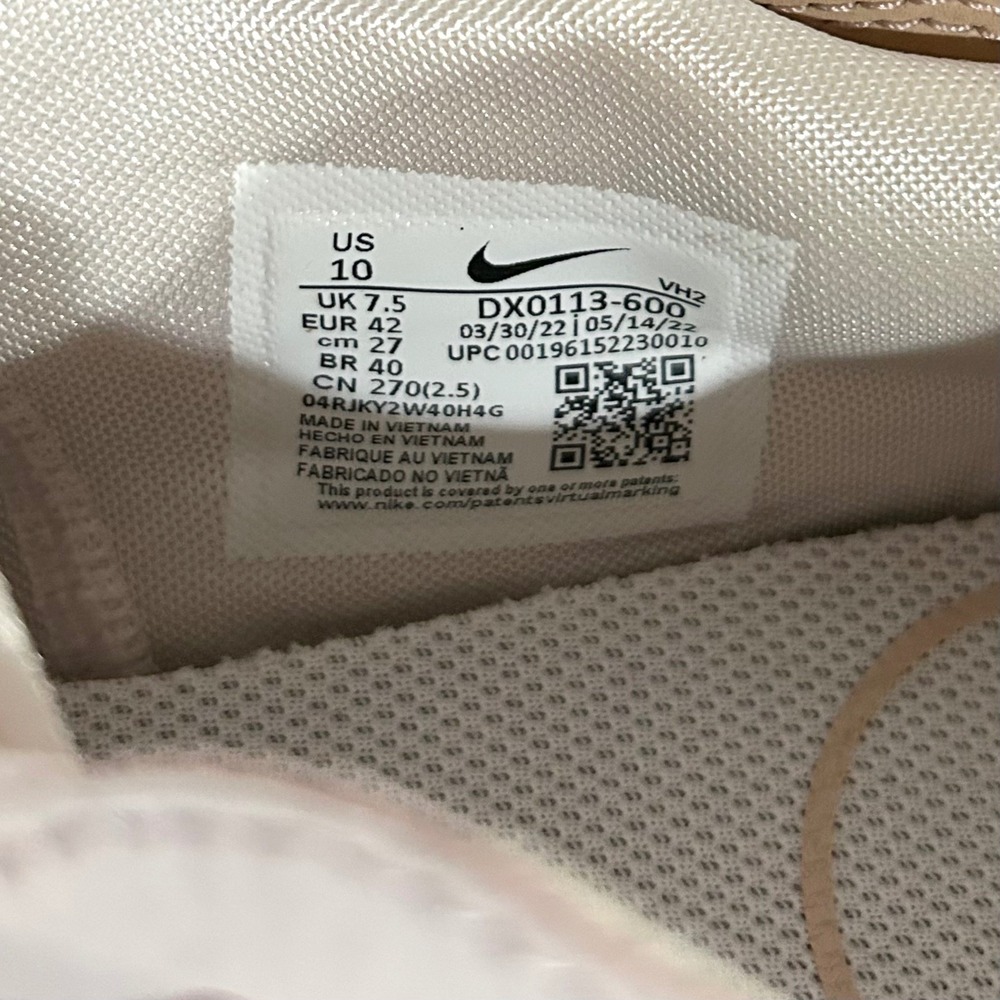 NEW Nike Women's Air Max Excee Sneakers Light Soft Pink Shimmer White 10 Casual - Picture 8 of 8